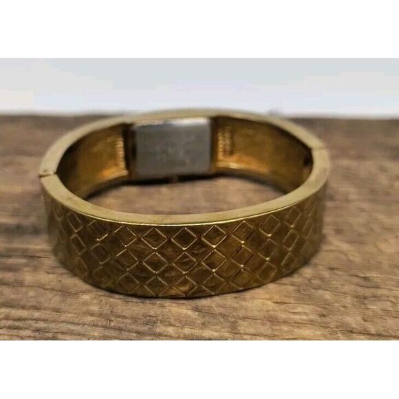 Classic Ladies Elgin Gold Tone Watch With Bracelet Clasp - New Battery - Picture 6 of 8